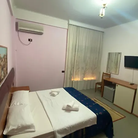 Edland 3* Vlorë