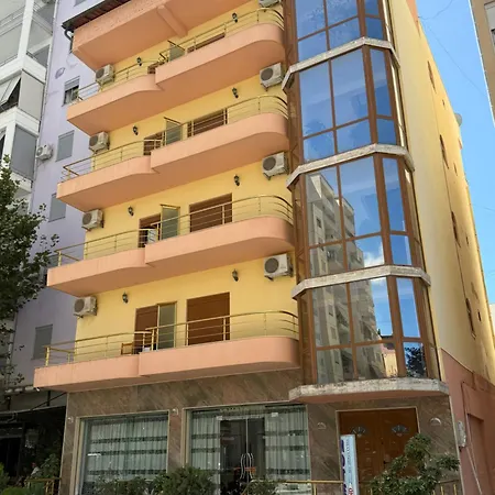 Hotel Edland 3*