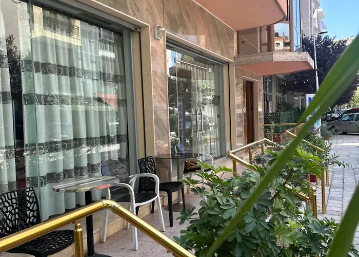 Edland Ξενοδοχείο Vlorë