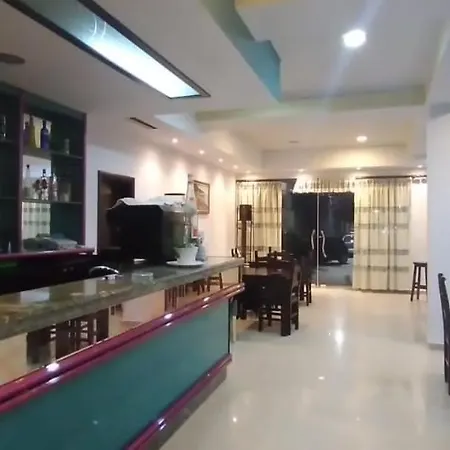 Hotel Edland 3*